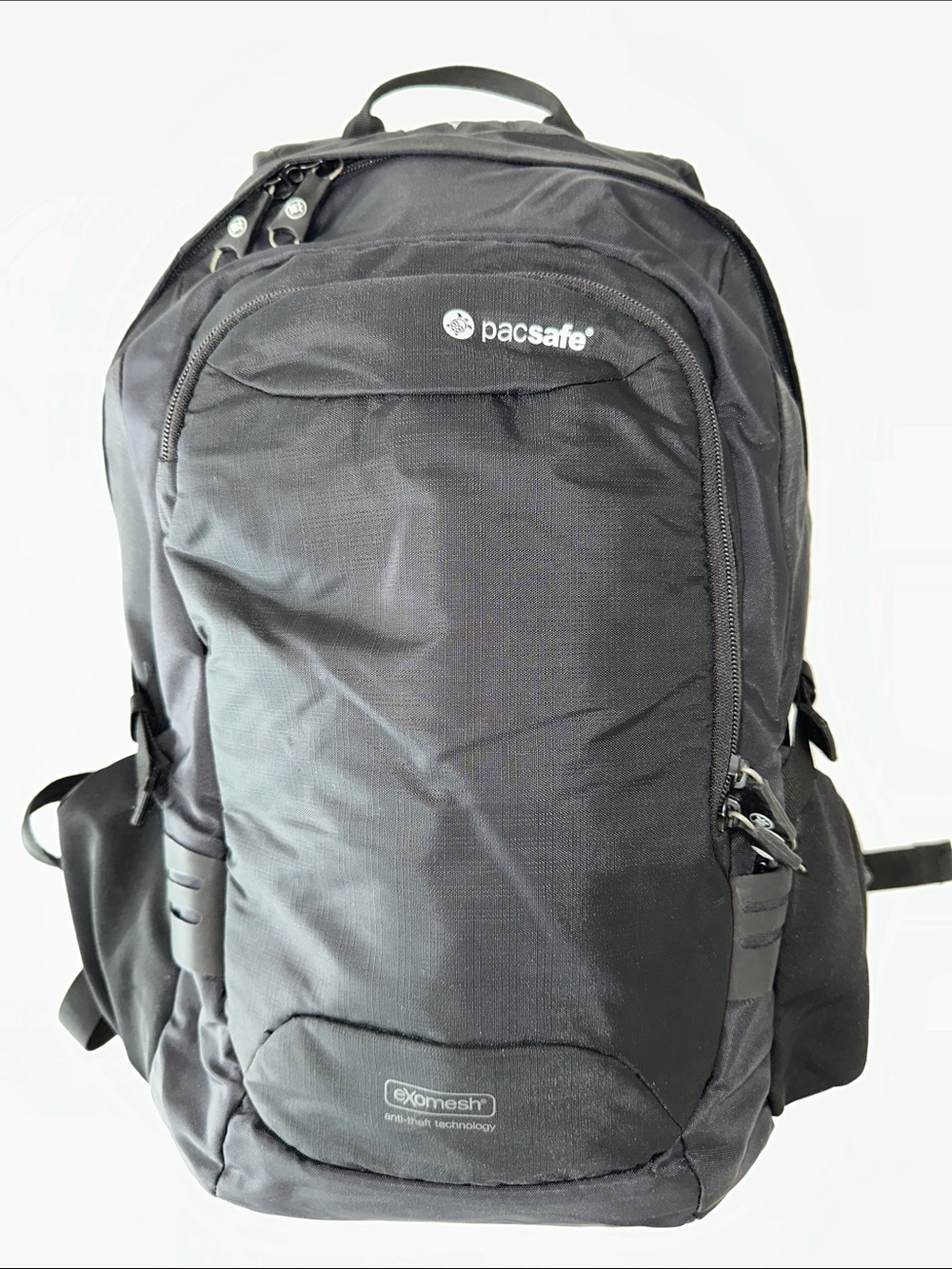 Pacsafe Venturesafe 25L anti theft backpack
